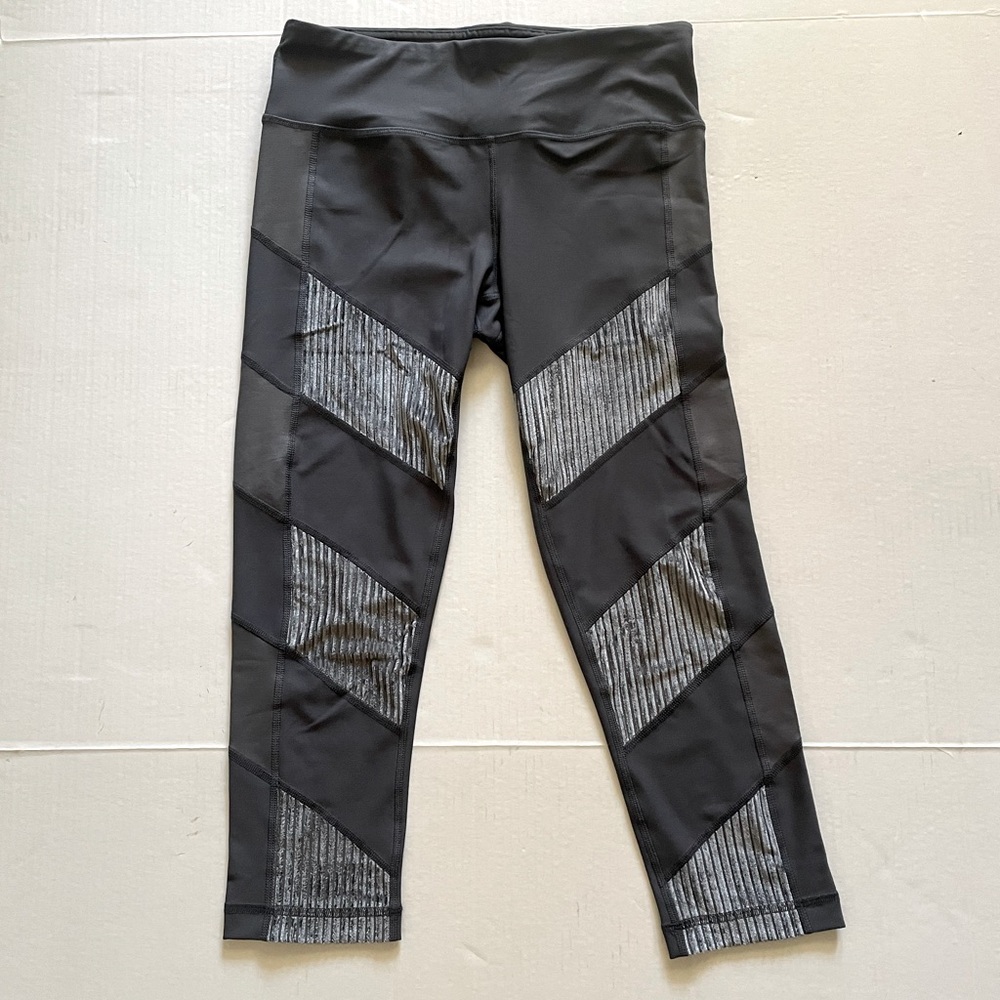 NWOT 90 Degrees By Reflex Cropped Leggings